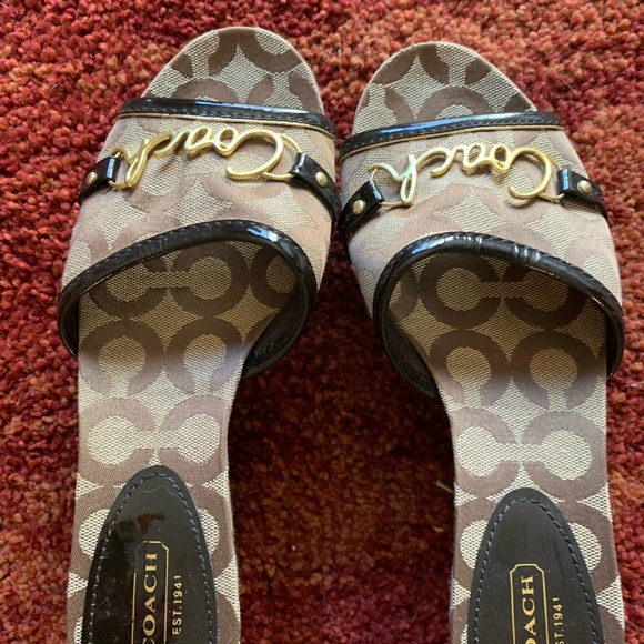 Shoes - Picture 4 of 4